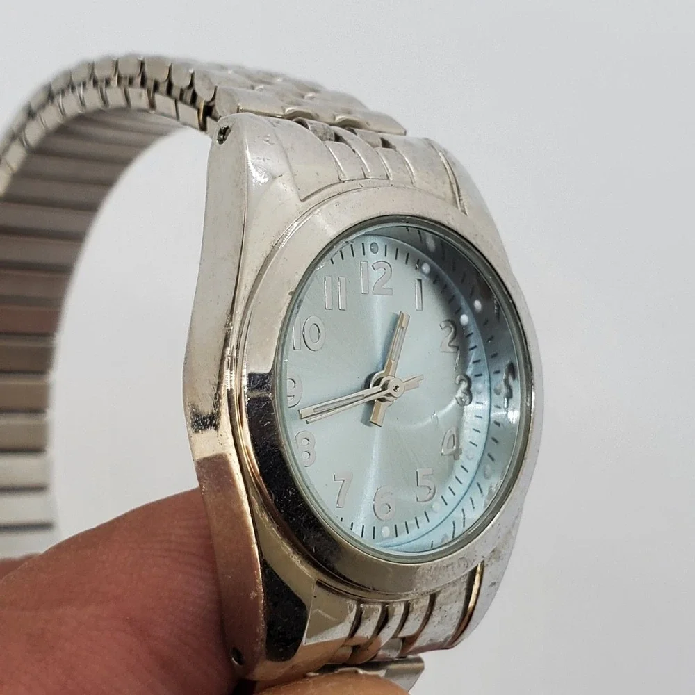 Women's‎ Watch 25MM Blue Dial Gray Expandable Band 6.5